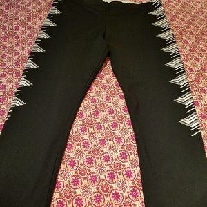 Guru active exercise capris